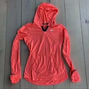 N I K E // dry-fit hoodie